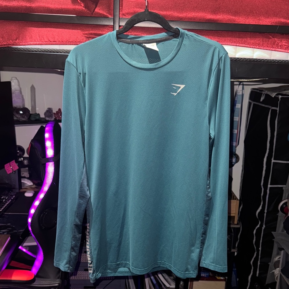 Gymshark Men's Blue Long Sleeve Tee